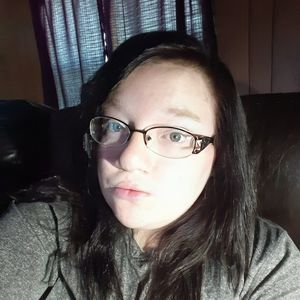 Meet your Posher, Macie